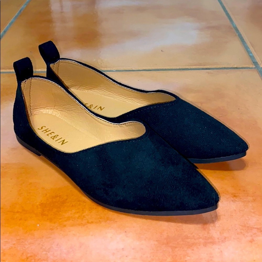 Black flats